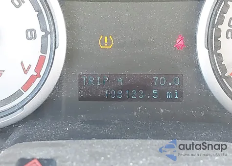 2010 Ford Focus Se z USA, uszkodzony, nr VIN 1FAHP3FN6AW229953